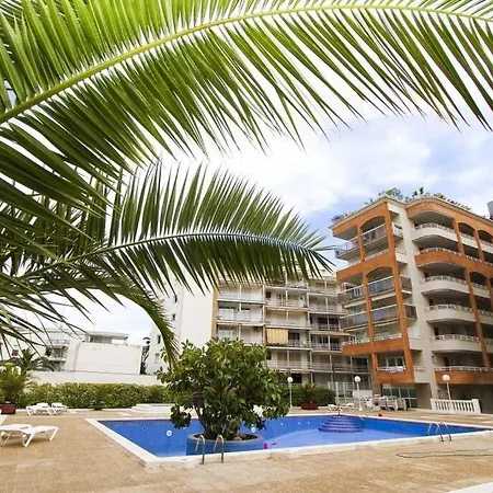 Apartment White - 100 M Beach, Wifi, Pool, 6 Pax *
